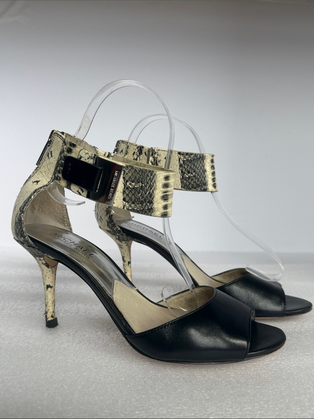 MICHAEL KORS Black Leather Snakeskin Print Ankle Strap Heels Sandals Size 7